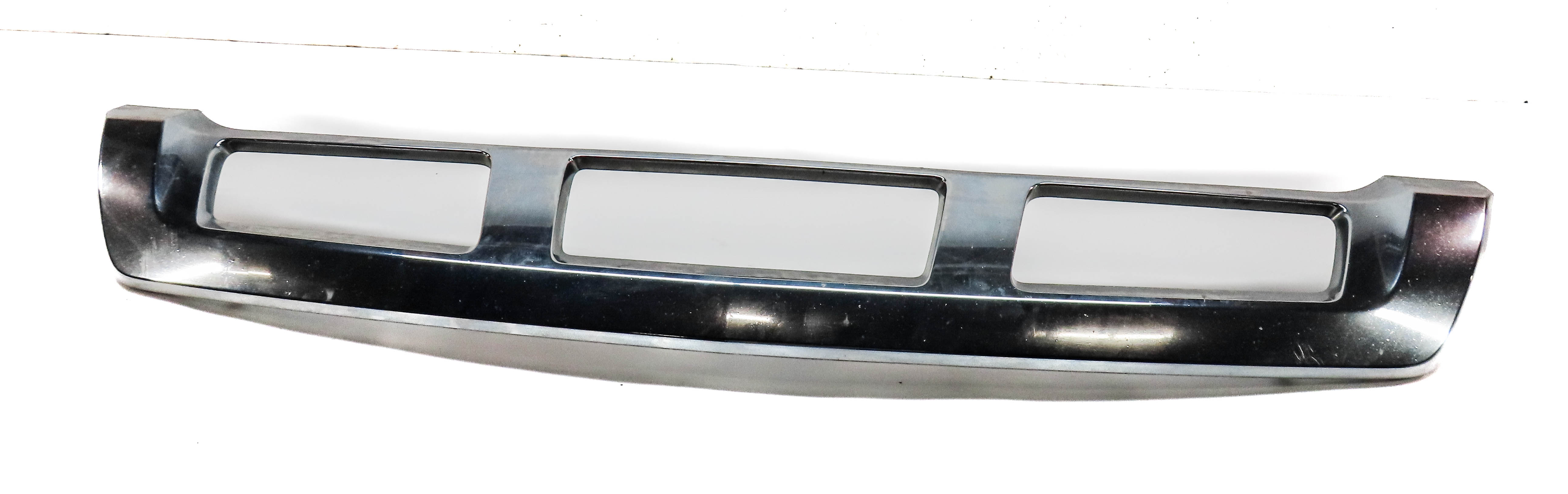 2013 MERCEDES GL350 (X166) FRONT LOWER BUMPER CHROME TRIM PANEL — exact item pictured